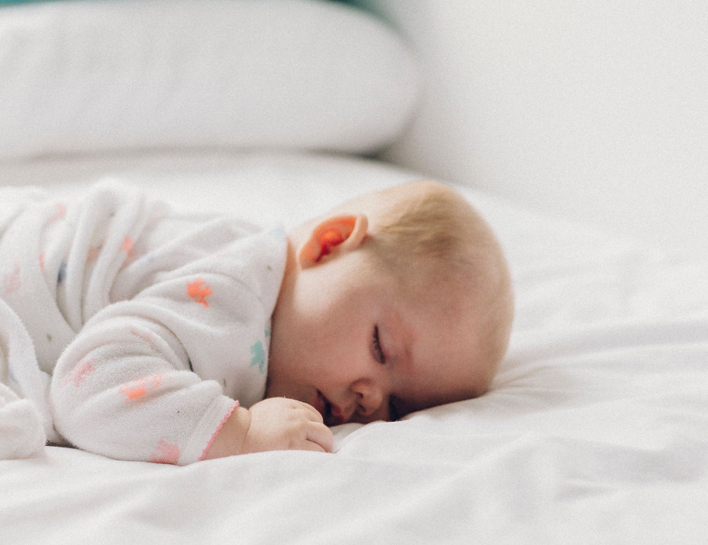 Comment et pourquoi humidifier une chambre bébé